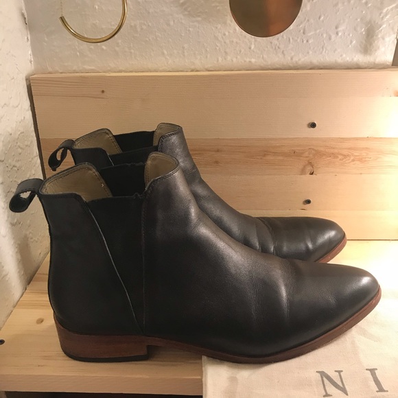 SOLD ✨ Nisolo Chelsea Boots sz 9.5 - Picture 2 of 5